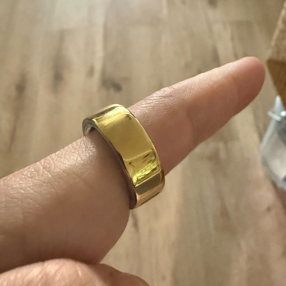 Gold Oura Ring 4 size 7